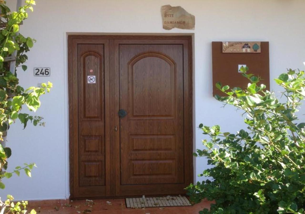 Spiti Damianos Villa Beachfront Pomos Bagian luar foto